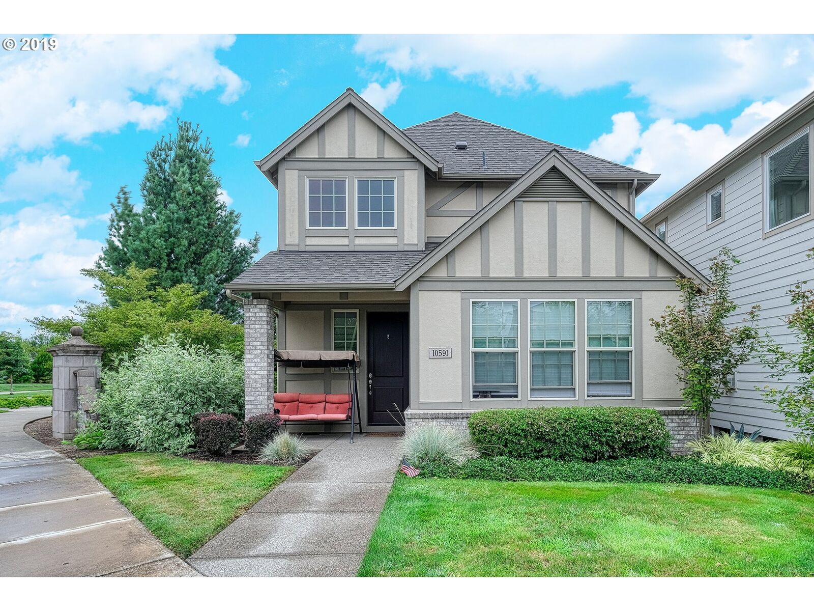 Property Photo:  10591 SW Barber St  OR 97070 
