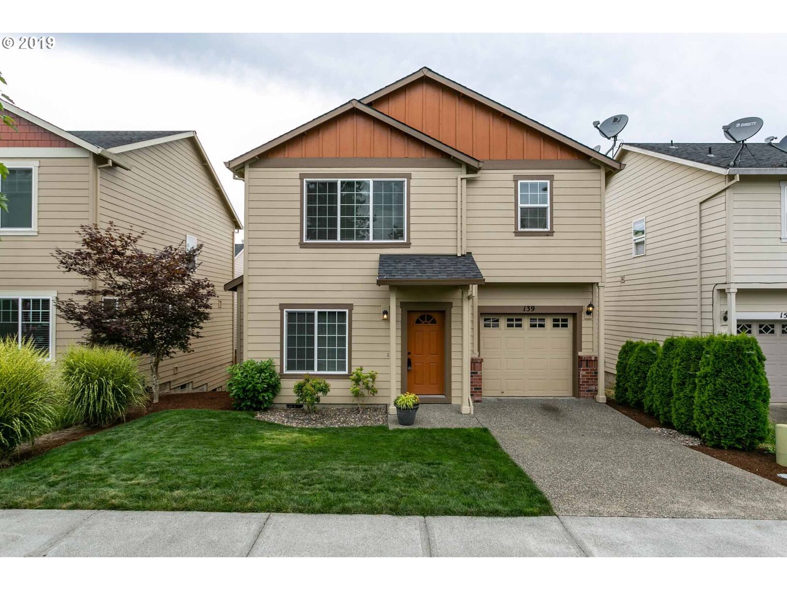 Property Photo:  139 NW Western Way  OR 97124 