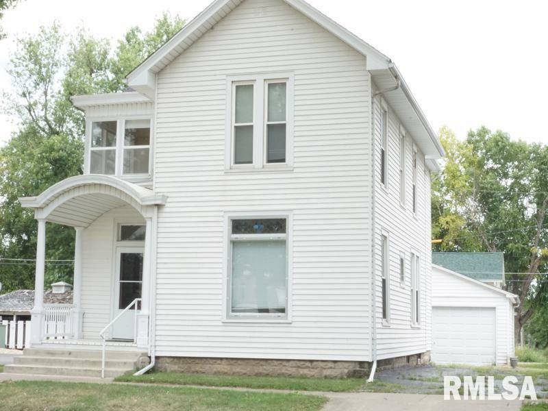 Property Photo:  105 E Evergreen  IL 61529 