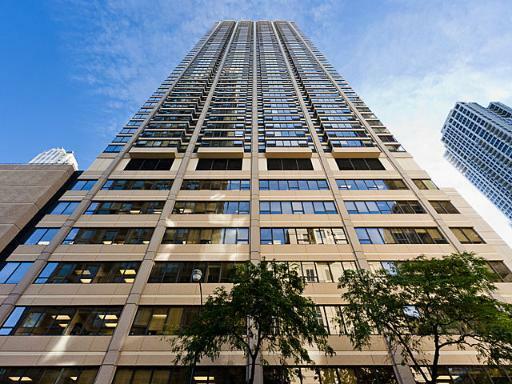 Property Photo: 30 East Huron Street 3910 IL 60611