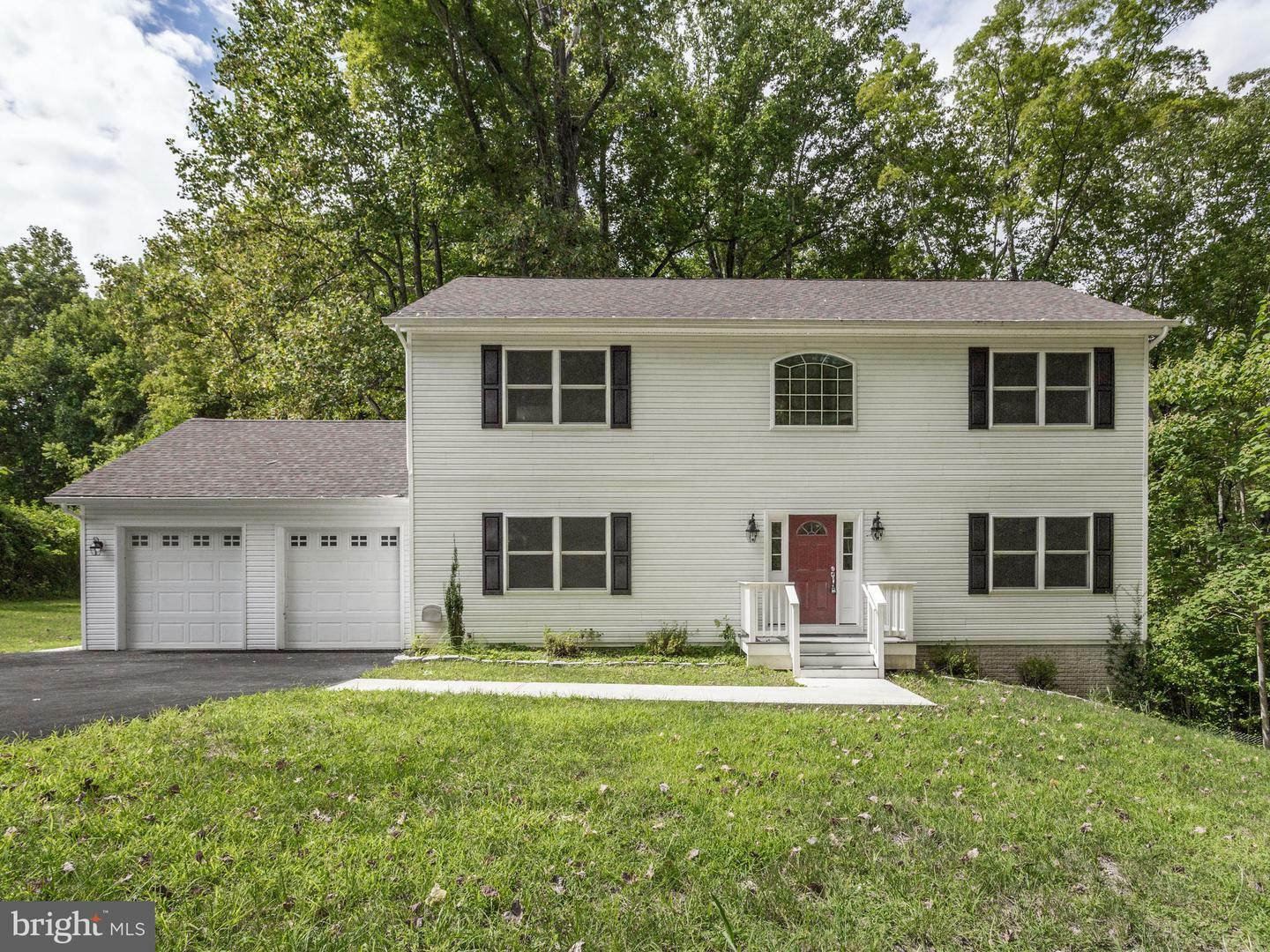 Property Photo: 3955 Breezy Point Road MD 20732