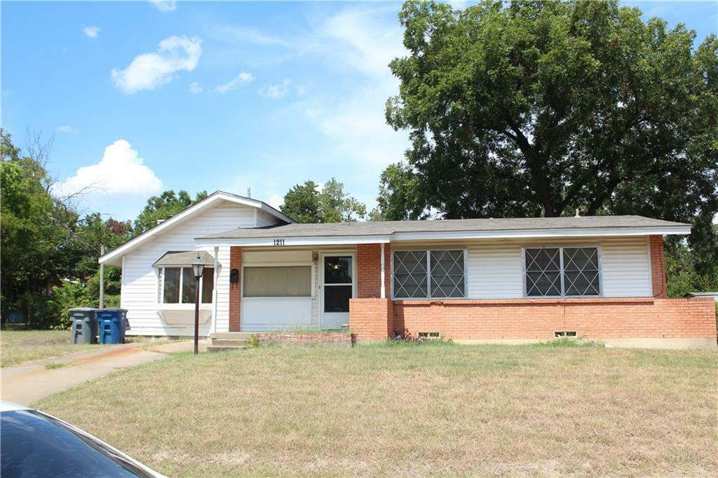 Property Photo:  1211 Montague Avenue  TX 75216 