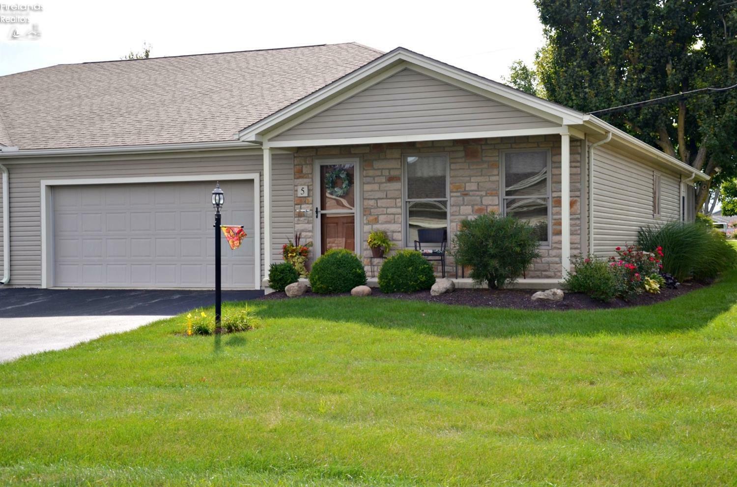 Property Photo:  40 Crestview Drive 5  OH 44883 