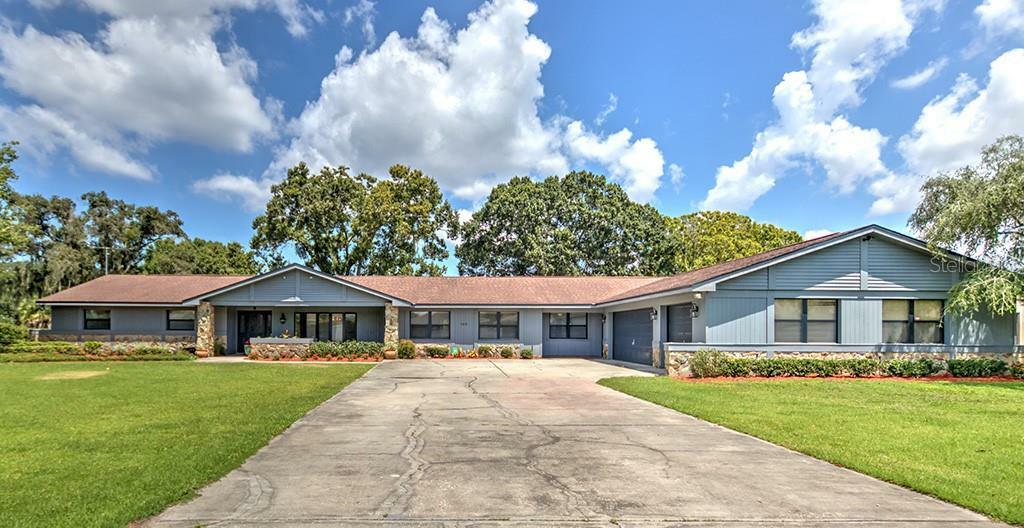 Property Photo:  908 7th Avenue NE  FL 33570 