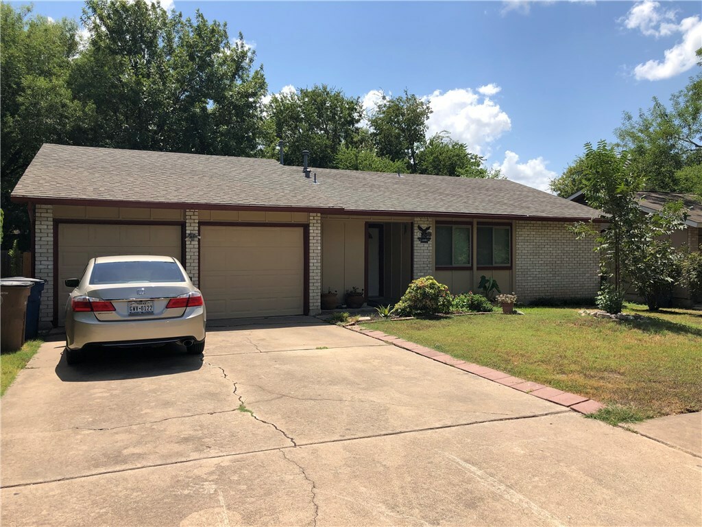 Property Photo:  4525 Turnstone Drive  TX 78744 