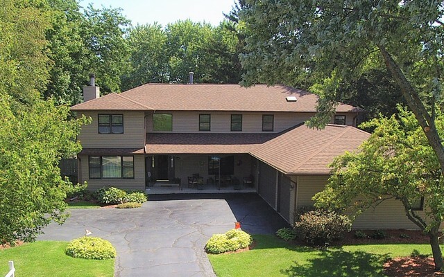 Property Photo: 611 West End Road IL 60172