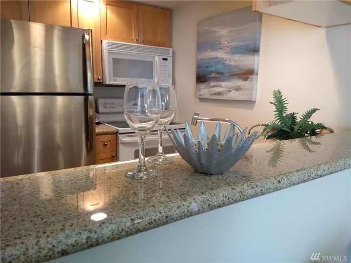 Property Photo: 2331 42nd Ave SW 311 WA 98116