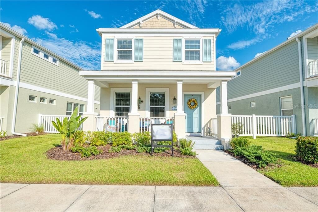 Property Photo:  12726 Shimmering Oak Circle  FL 34293 