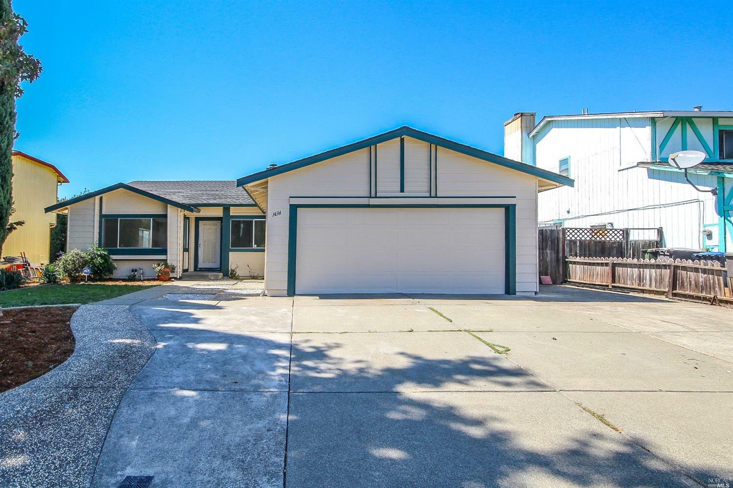 Property Photo:  1434 Langley Way  CA 94585 