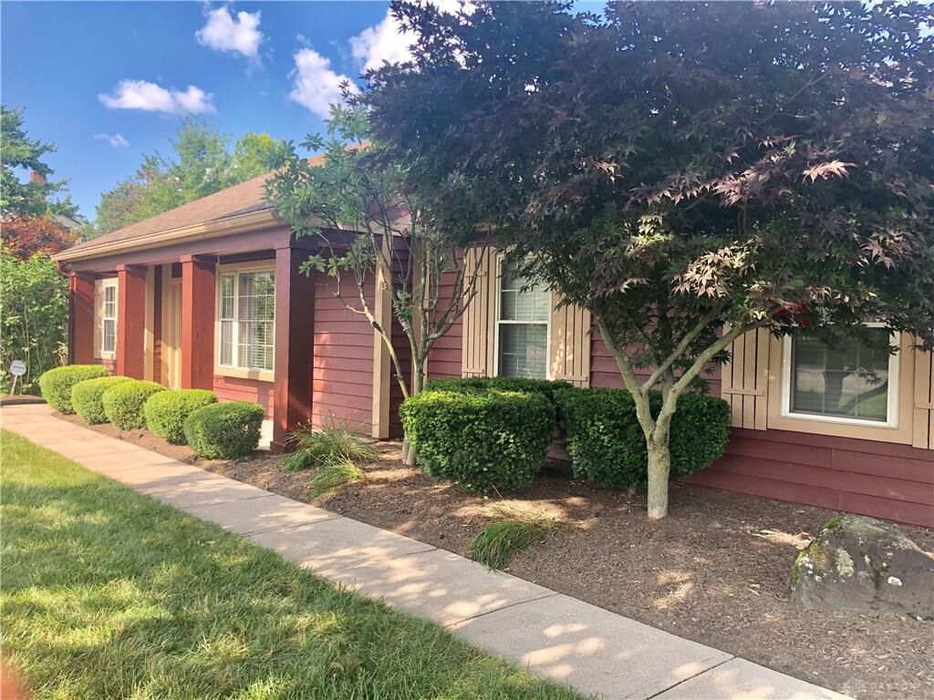 Property Photo:  6341 Gentry Woods Drive  OH 45459