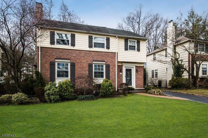 Property Photo:  120 Wells St  NJ 07090 