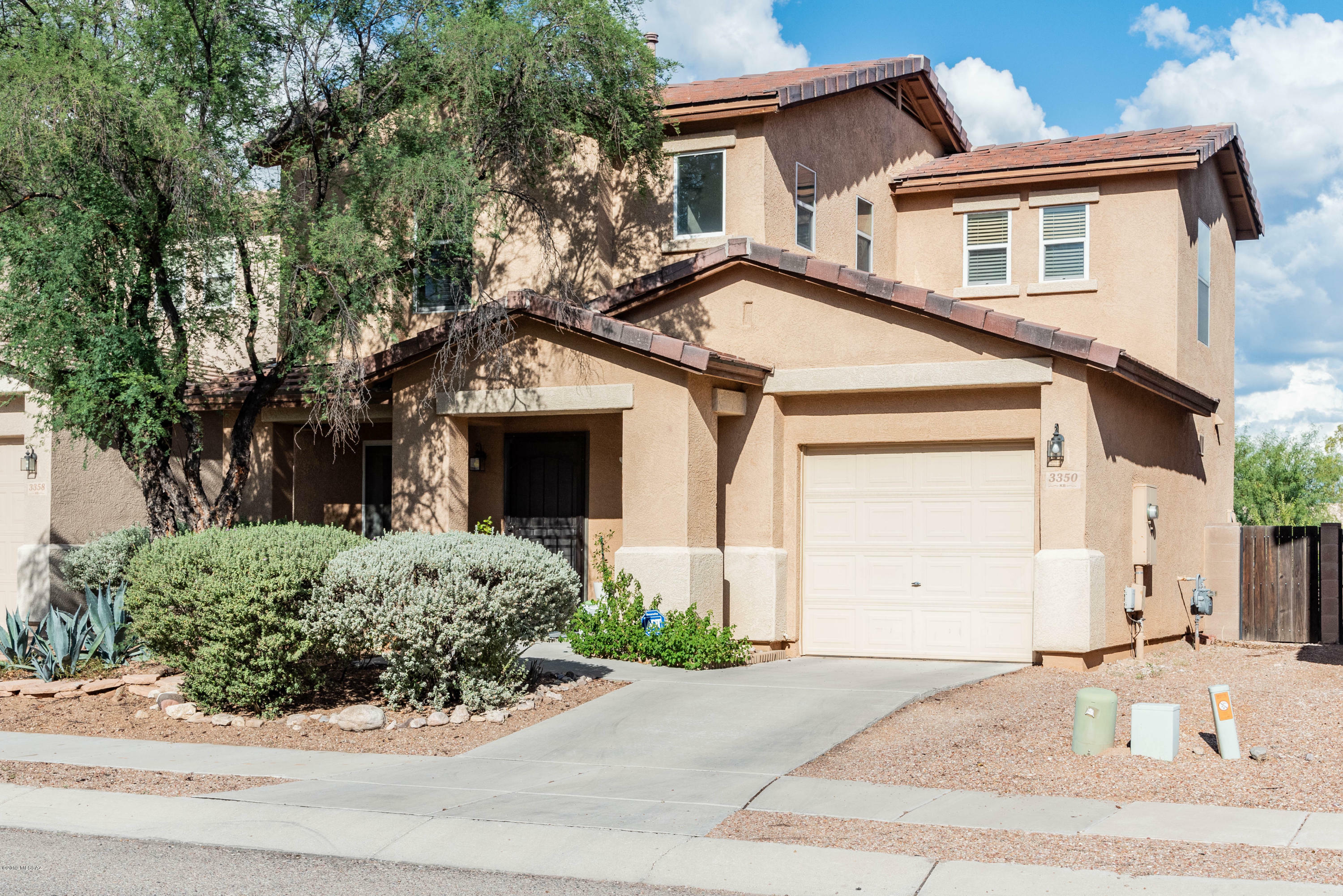 Property Photo: 3350 N Sierra Springs Drive AZ 85712