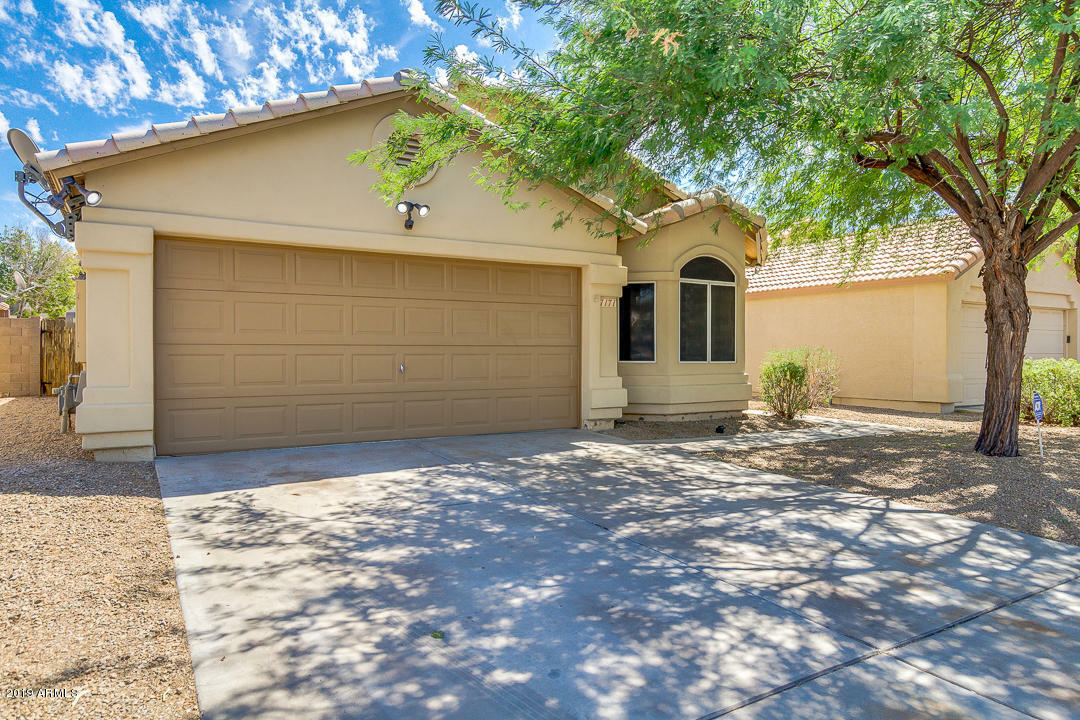 Property Photo:  7171 S Parkside Drive  AZ 85283 