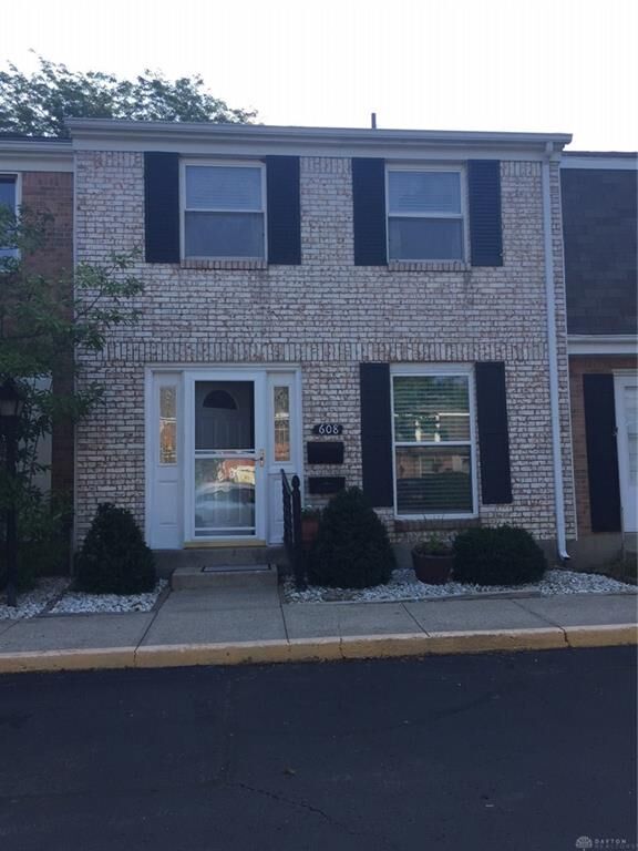Property Photo: 608 Ramblewood Court OH 45309