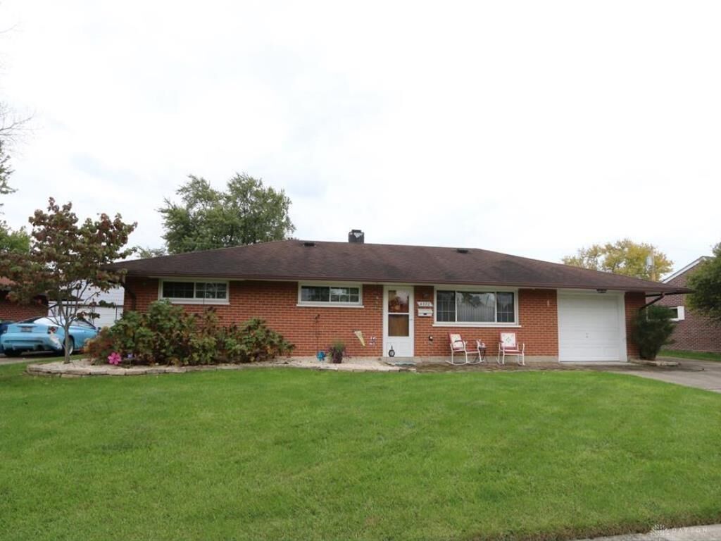 Property Photo: 4372 Lambeth Drive OH 45424