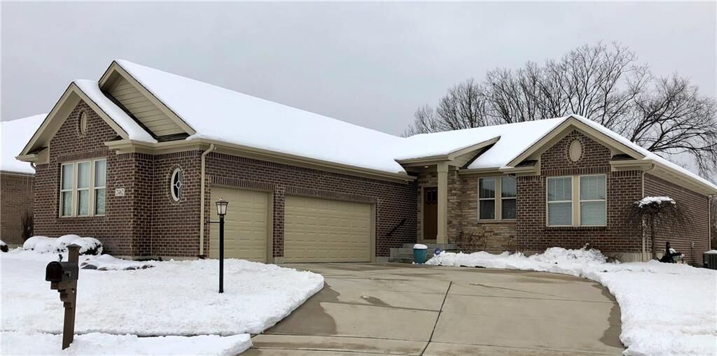 Property Photo:  2462 Sydneys Bend Drive  OH 45342 