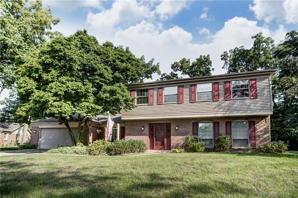 Property Photo: 7200 Fawn Willow Court OH 45459