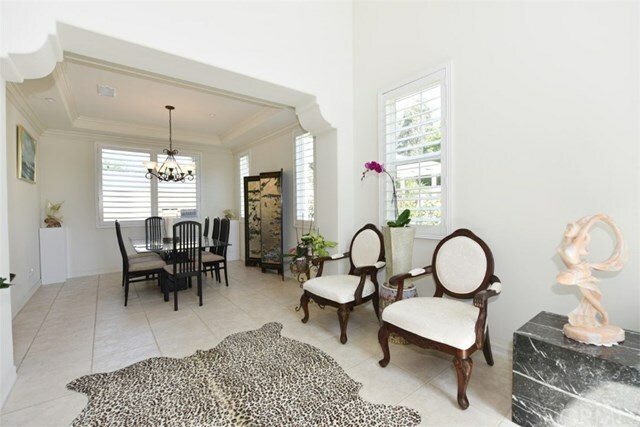 Property Photo:  562 N Hunt Circle  CA 92870 