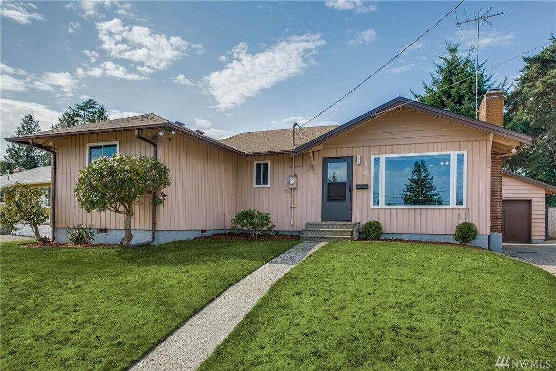 Property Photo:  10729 66th Ave S  WA 98178 