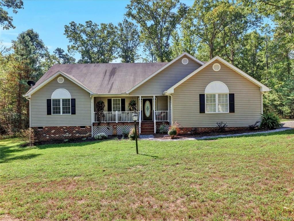 Property Photo:  4711 Rocking Horse Lane  VA 23030 