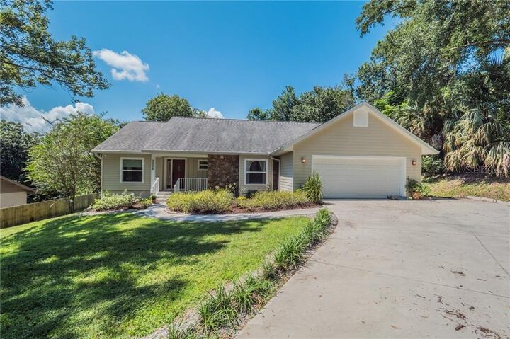 Property Photo:  2228 Dogwood Circle  FL 32757 