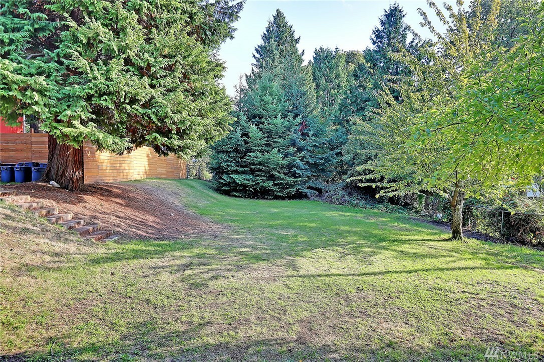 Property Photo:  10027 11th Ave SW  WA 98146 