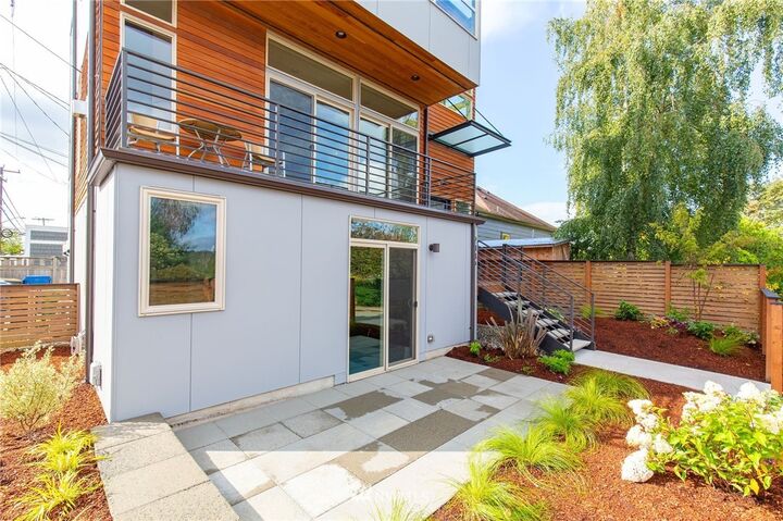 Property Photo: 2839 S Grand Street WA 98144