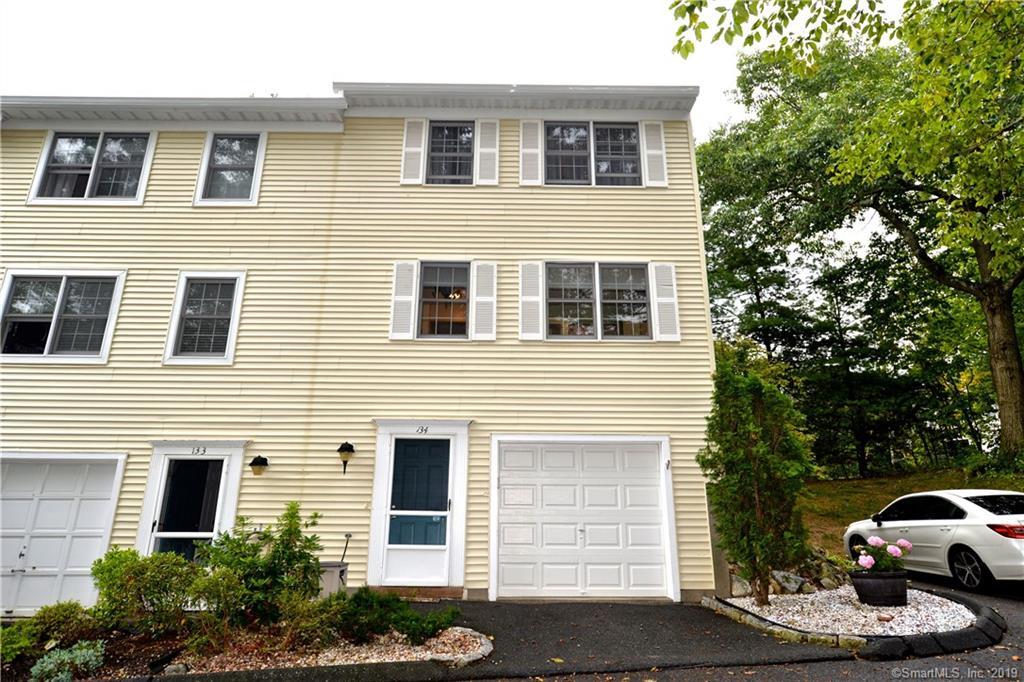 Property Photo: 134 Clearview Ct Aka 134 Summit Commons 134 CT 06418