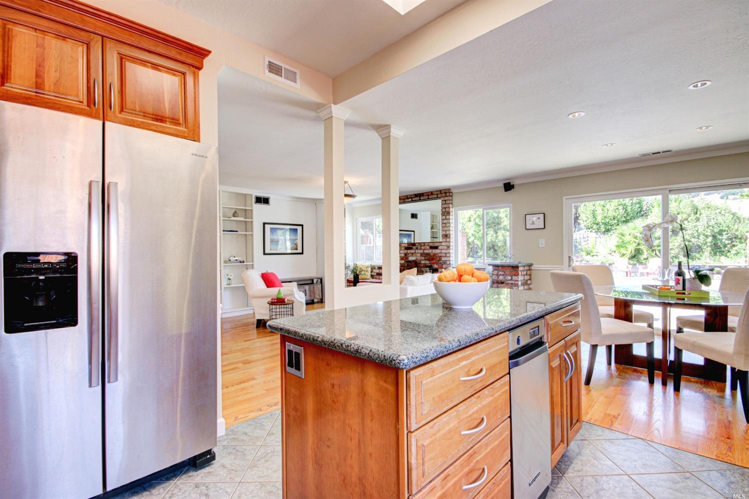 Property Photo:  139 San Carlos Way  CA 94945 