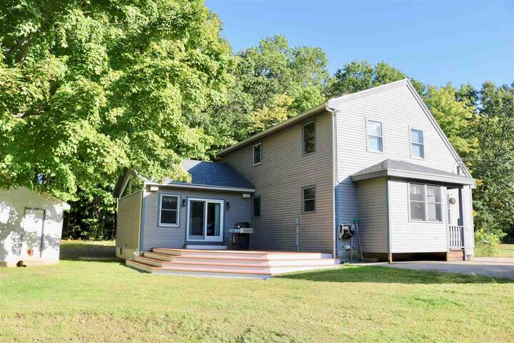 Property Photo: 6 Hayman Circle NH 03858