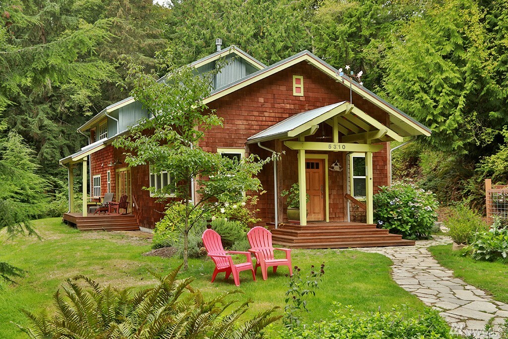 Property Photo:  5310 Mapleglen Rd  WA 98260 