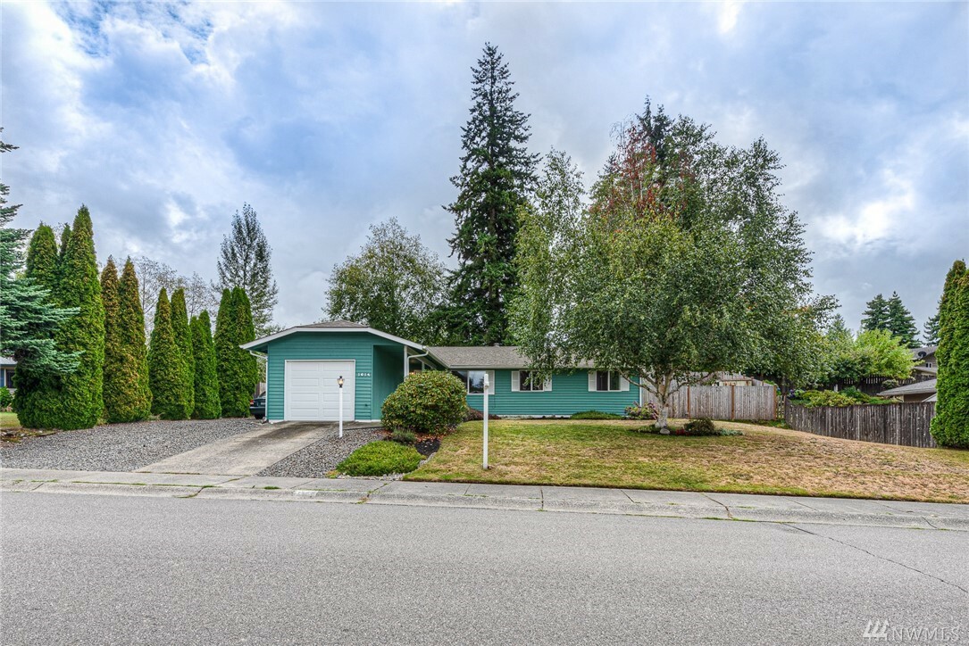 Property Photo:  1614 106th St NW  WA 98204 