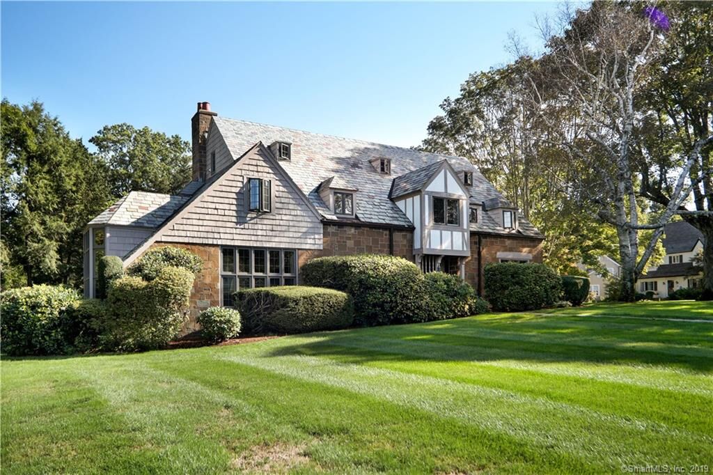 Property Photo:  124 Churchill Road  CT 06517 