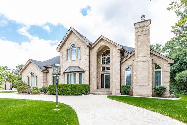 Property Photo: 733 Forest Glen Lane IL 60523