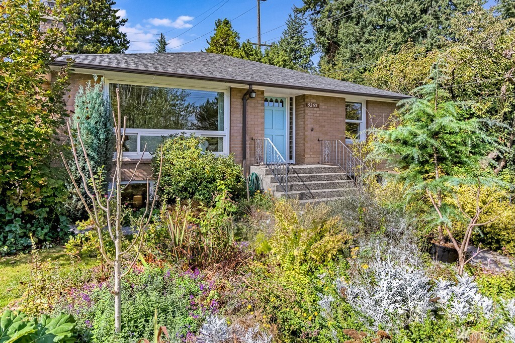 Property Photo:  9259 Dibble Ave NW  WA 98117 