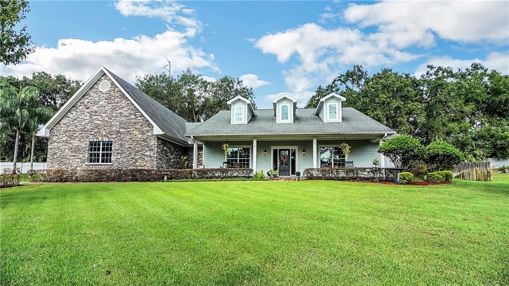 Property Photo:  33733 Spring Drive  FL 34788 