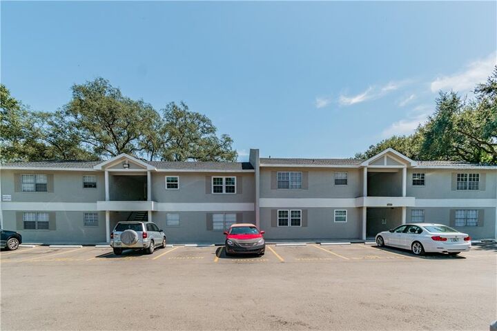 Property Photo:  14472 Reuter Strasse Circle 403  FL 33613 