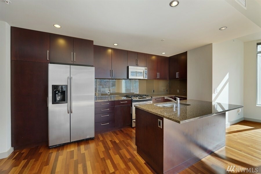 Property Photo:  2121 Terry Ave N1205  WA 98121 