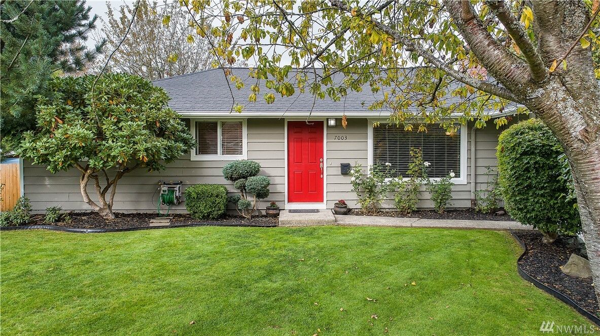 Property Photo: 7003 226th Place SW WA 98043