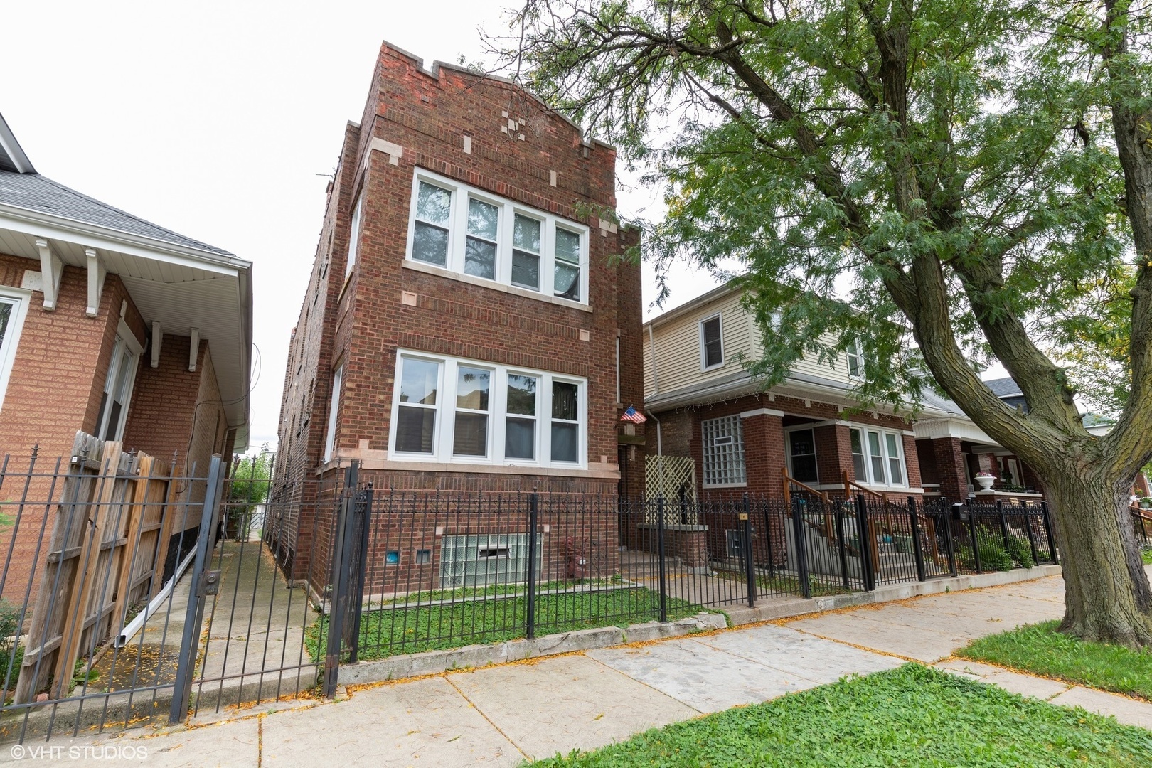 Property Photo:  6207 South Talman Avenue  IL 60629 