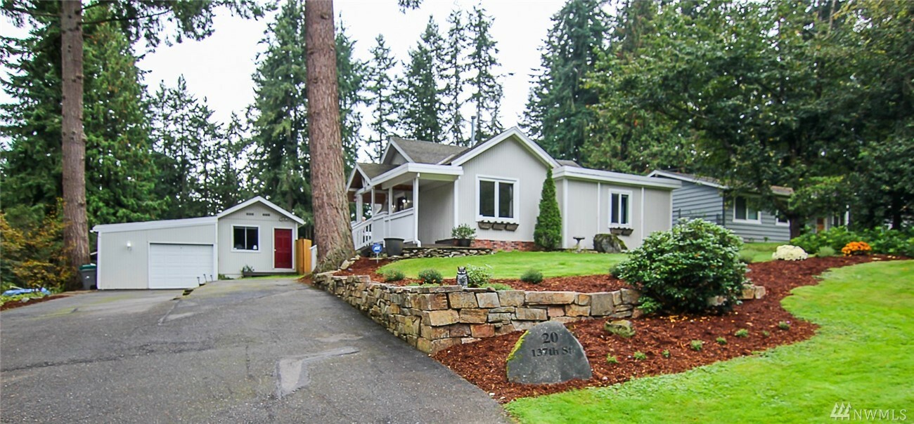 Property Photo:  20 137th St SW  WA 98208 