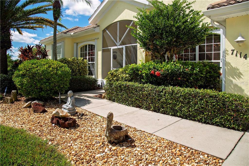 Property Photo: 7114 Southgate Court FL 34243