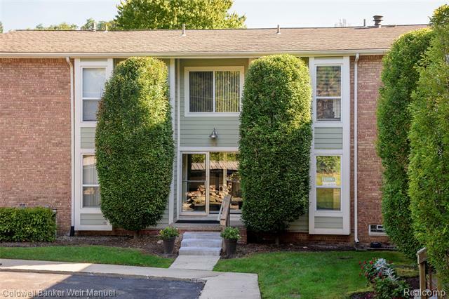 Property Photo: 745 Randolph Street 223 MI 48167