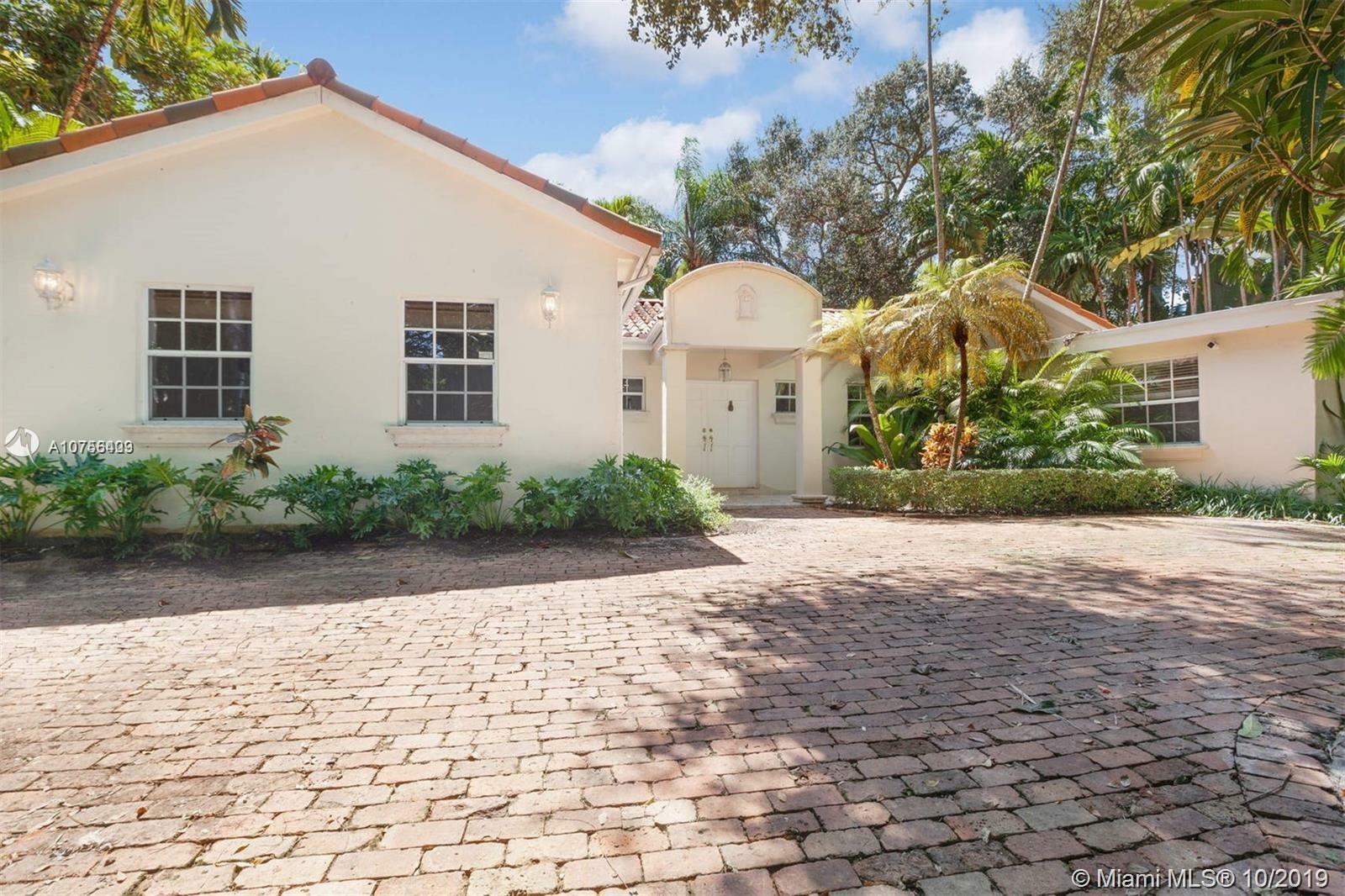 Property Photo: 4130 Bonita Ave FL 33133