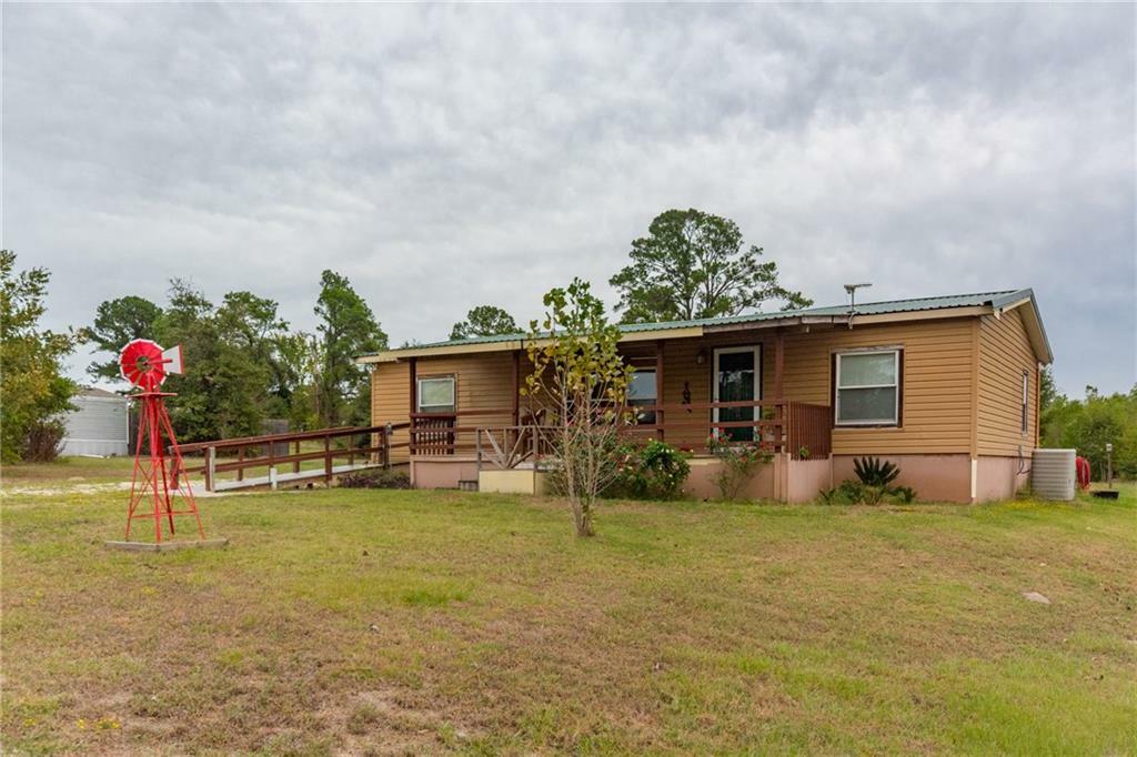 Property Photo: 126 Alum Creek Drive TX 78659