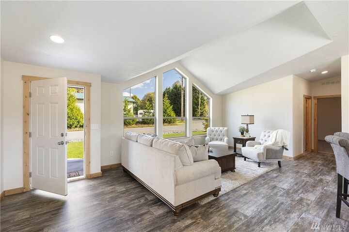 Property Photo: 1846 Azure Way WA 98229