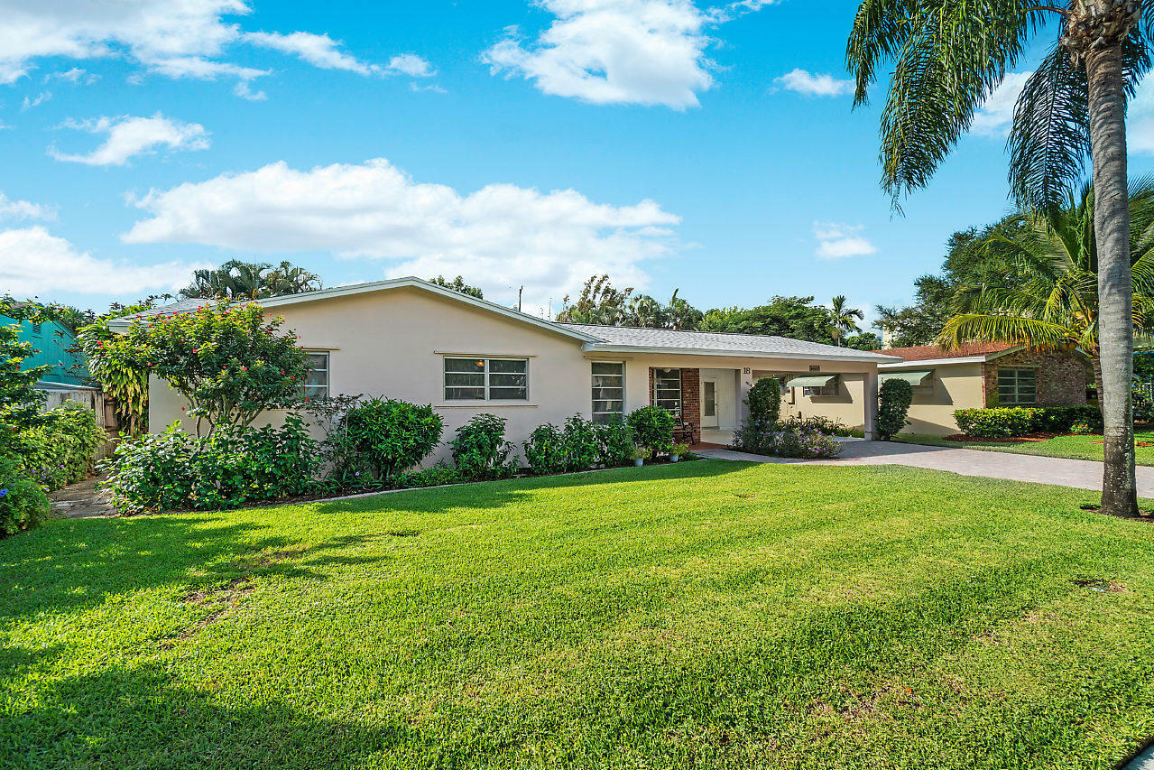 Property Photo: 18 NE 7th Street FL 33444