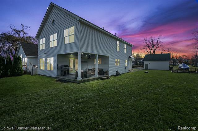 Property Photo: 8150 Barnsbury MI 48382