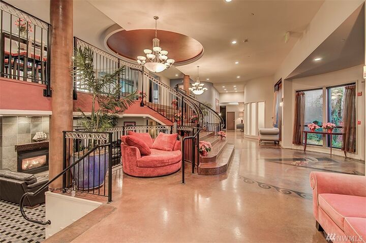 Property Photo: 323 Queen Anne Avenue N 314 WA 98109