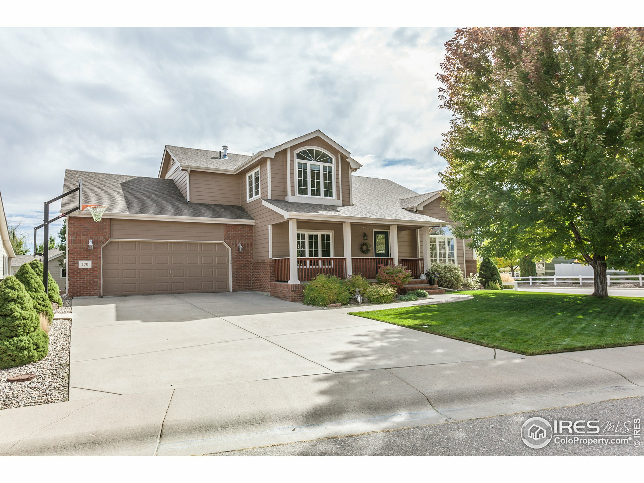 Property Photo: 170 Sweet Clover Pl CO 80537
